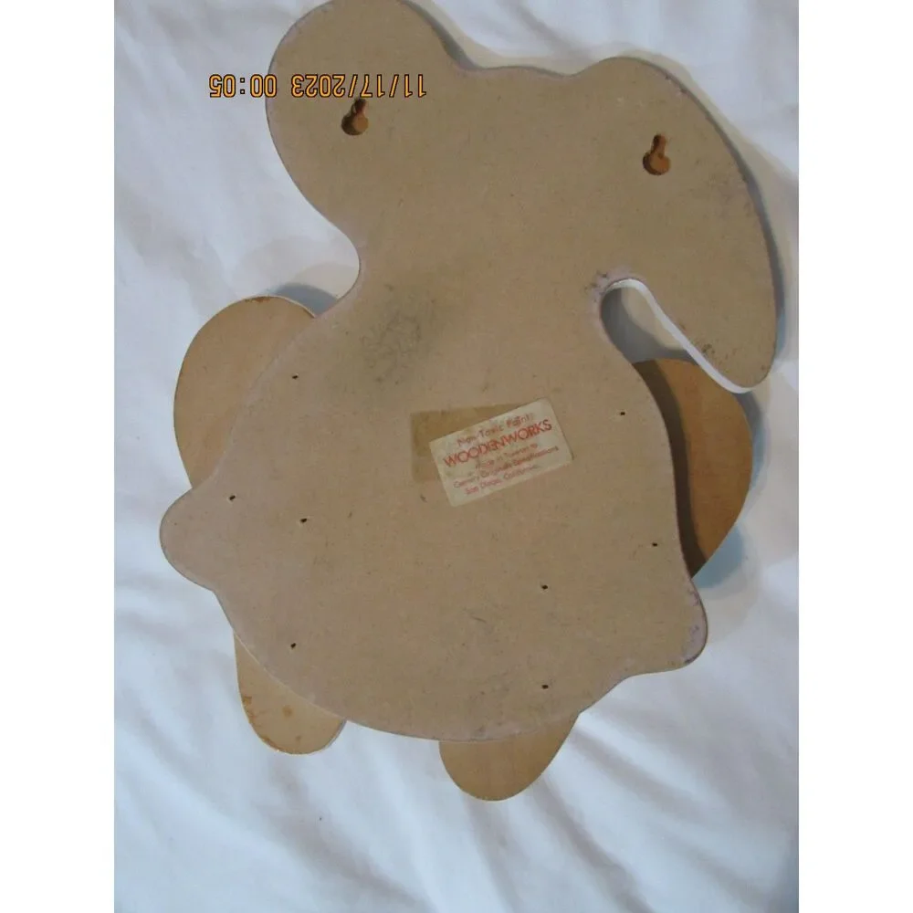 Vintage Woodenworks bunny rabbit wall plaque nursery Taiwan Century Originals
